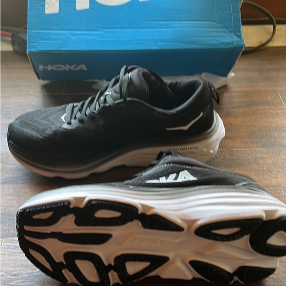 Hoka Bondi 8 sneaker. NEW - Picture 4 of 4